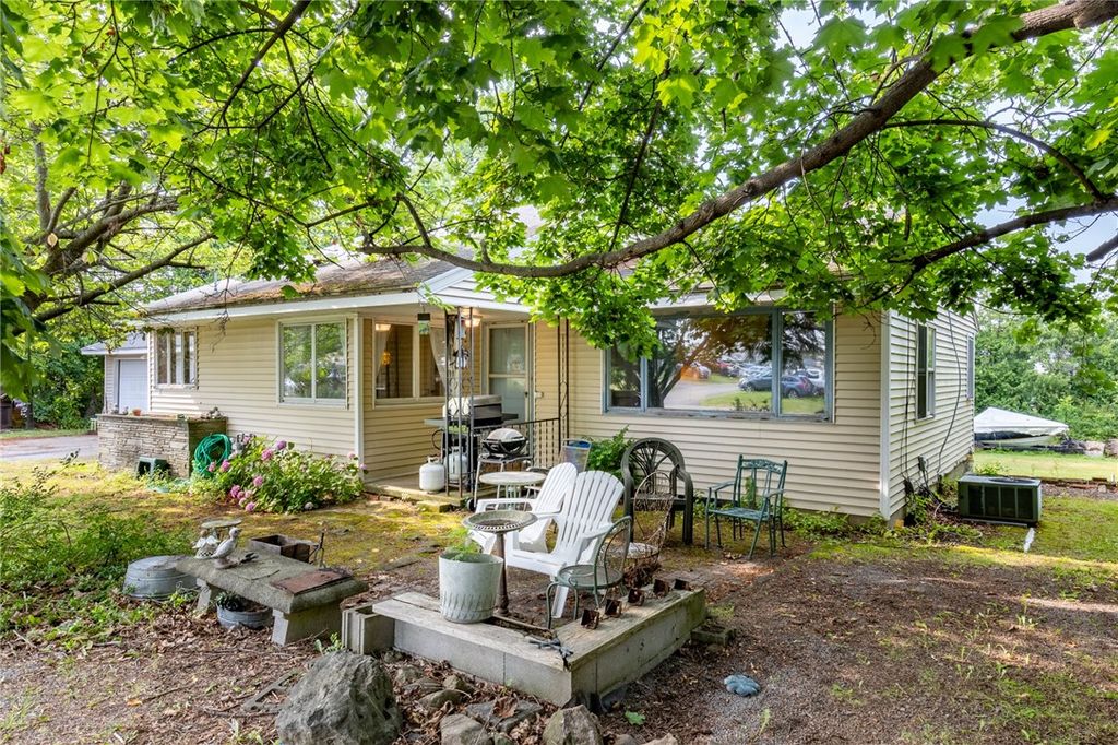 Photo of 97 Seabury Boulevard, Penfield, NY 14580 (MLS # R1657962)