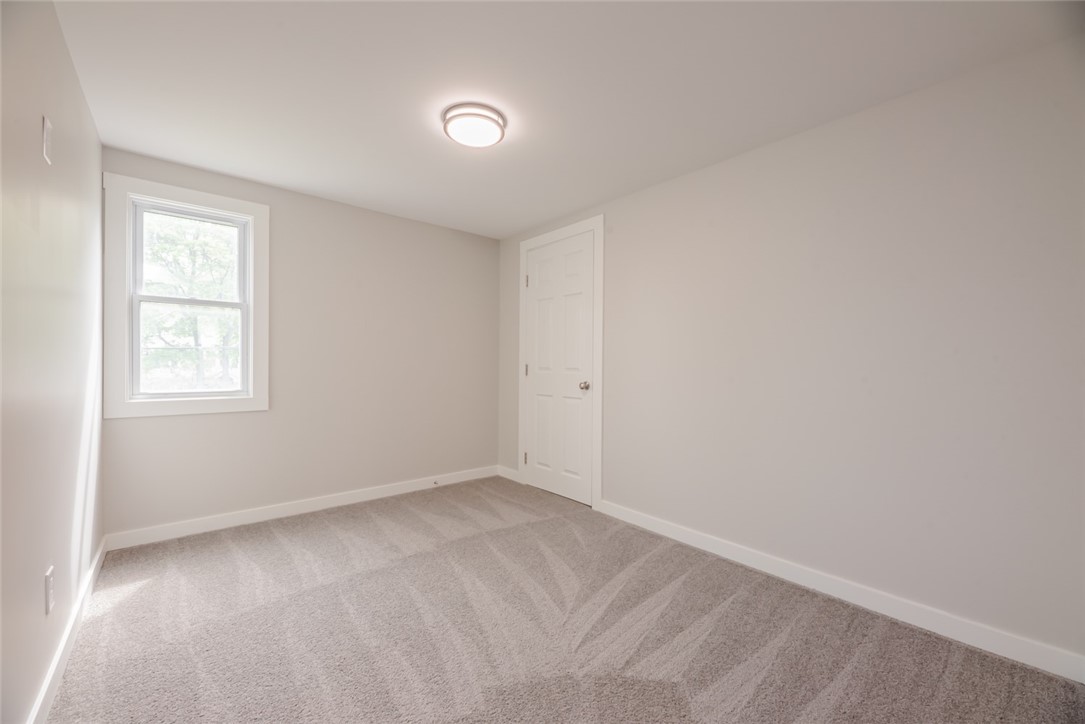 105 Walnut Park, Irondequoit, New York image 17