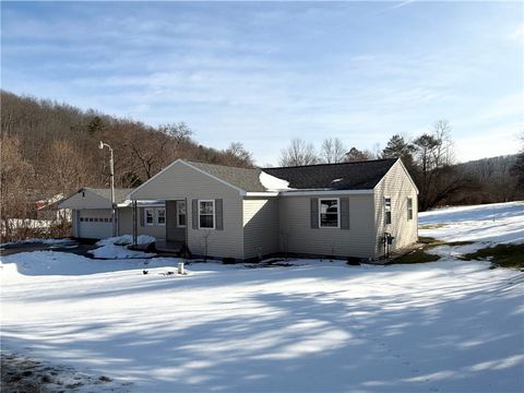 Photo of 13 Downing Drive, Foster Town, PA 16701 (MLS # R1657024)