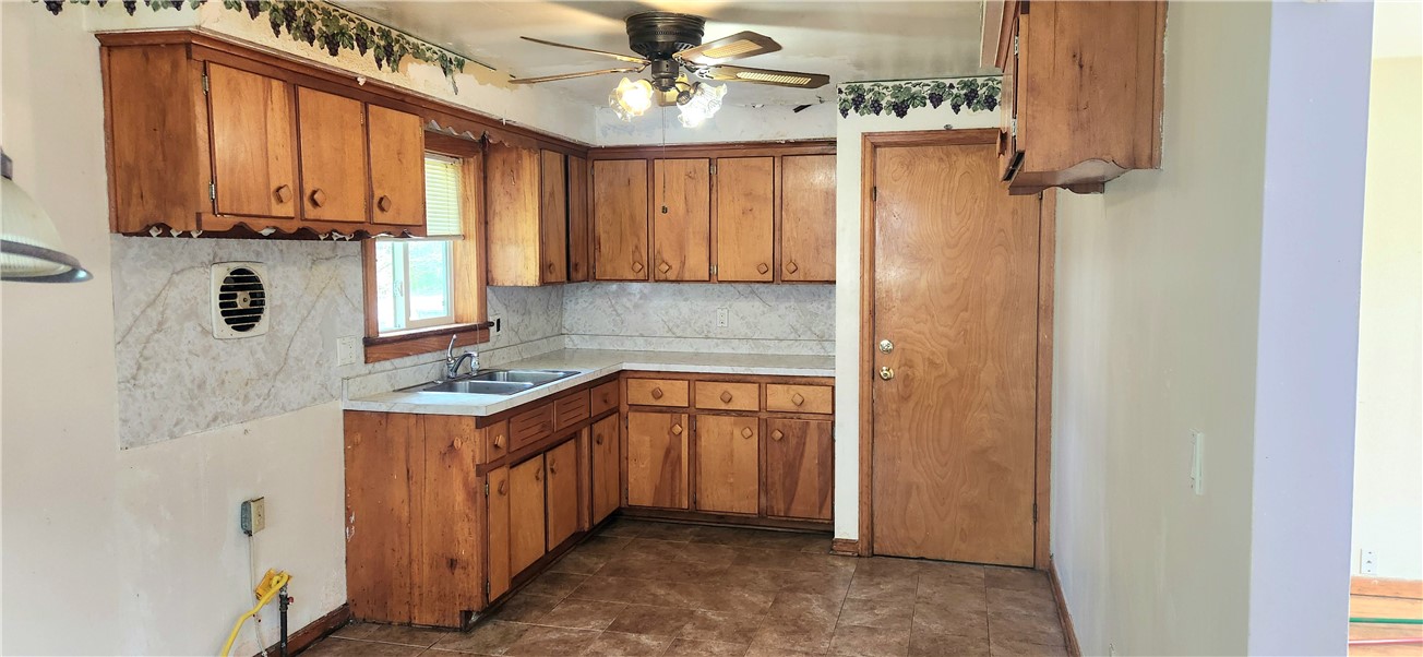 223 Vinal Ave Ave, Irondequoit, New York image 8