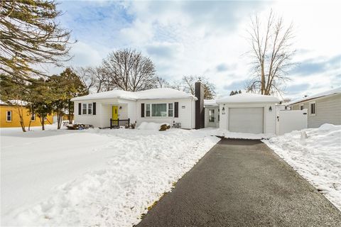 Homes For Sale - 315 Empire Boulevard<br/> Irondequoit, NY 14609