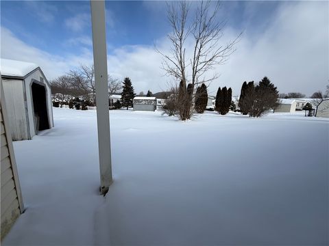 Tiny photo for 35 Retirement Dr. Dr, Big Flats, NY 14845 (MLS # R1658917)