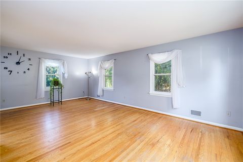 Tiny photo for 10 Buttonwood Circle, Perinton, NY 14450 (MLS # R1647095)