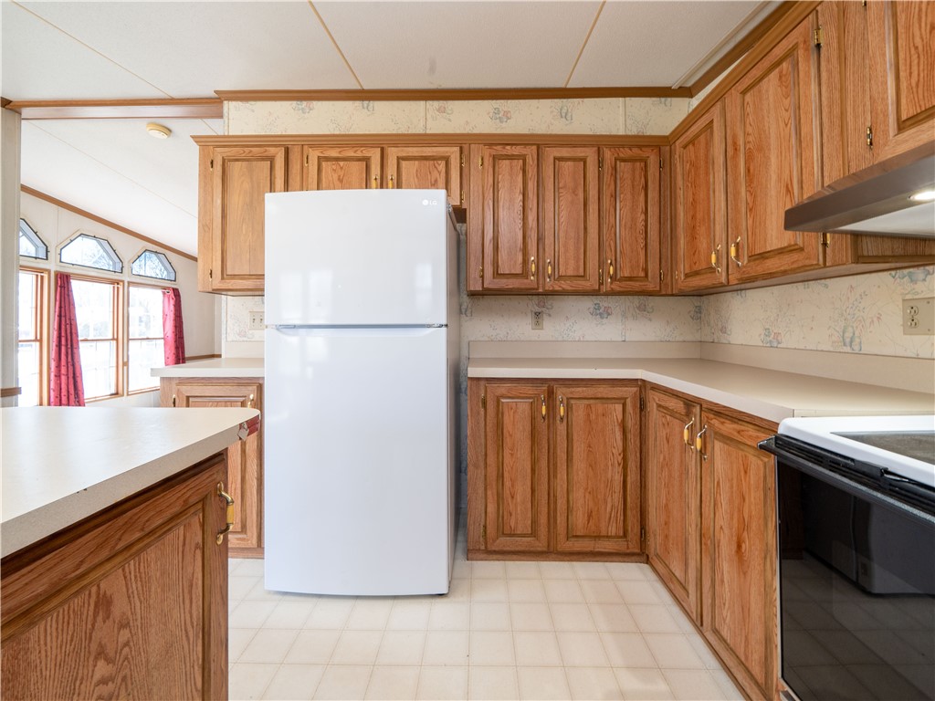 34 Harper Parkway Pkwy, Avon, New York image 14