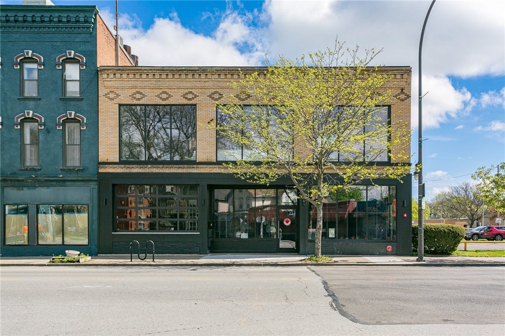 Photo of 190 Monroe Avenue, Rochester, NY 14607 (MLS # R1723400)