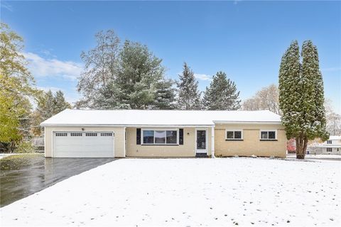 43 Longsworth Drive Rochester NY 14625