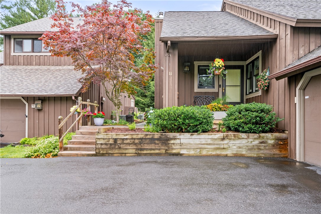 11 Andrews Way