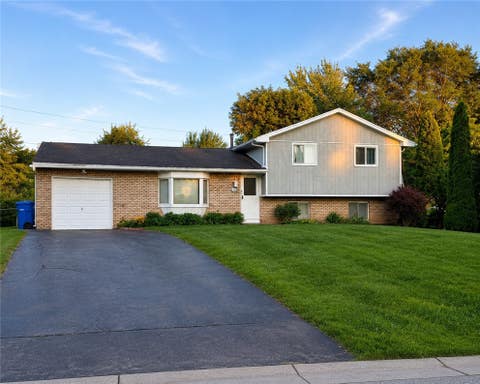 Photo of 50 Kenwick Drive, Henrietta, NY 14623 (MLS # R1706057)