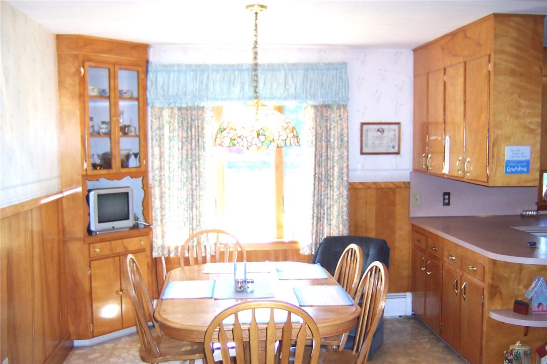 4 meadowbrook drive