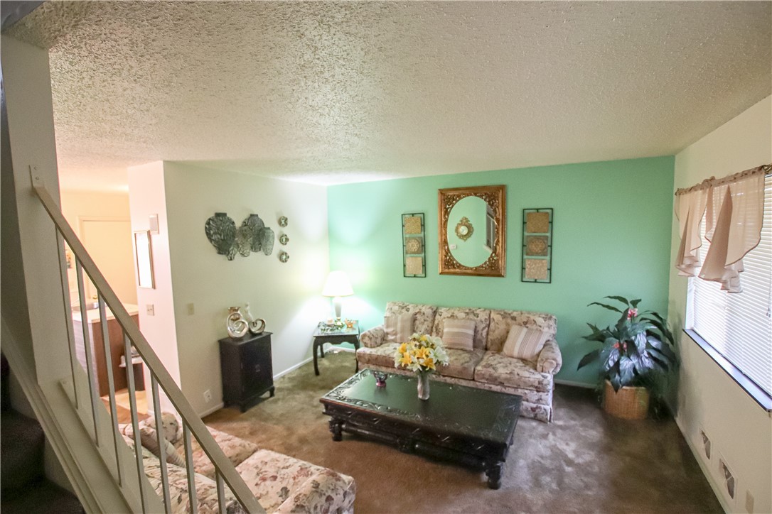 672 Surrey Hill Way, Henrietta, New York image 3