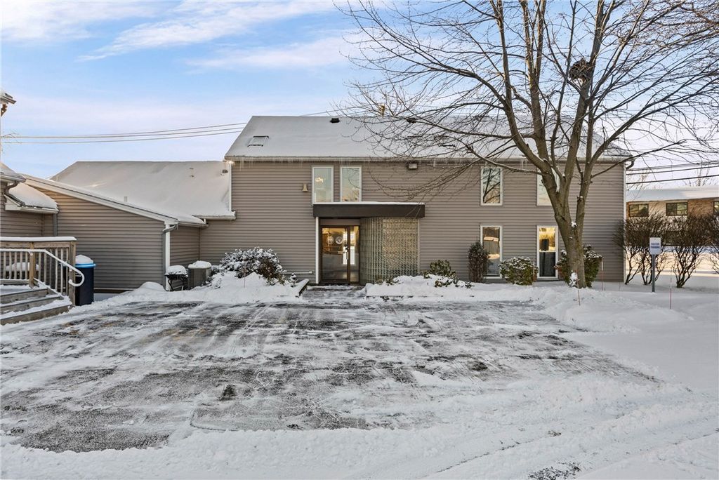 Photo of 955 E Henrietta-Unit C Road, Brighton, NY 14623 (MLS # R1659834)