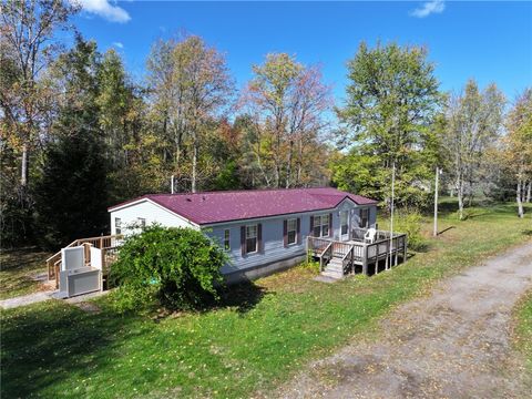 Homes For Sale - 13562 Jenkins Road<br/> Wayne County, Wolcott, NY 13143