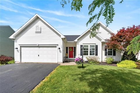 Homes For Sale - 1508 Coral Drive<br/> Farmington, NY 14425