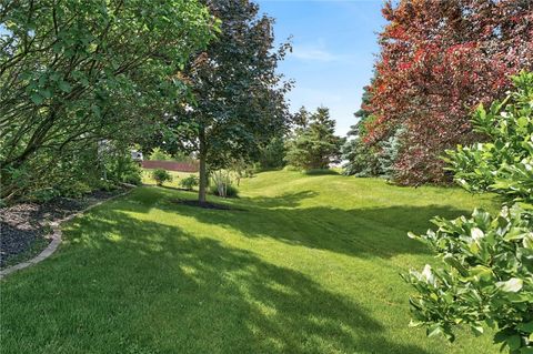 Tiny photo for 1508 Coral Drive, Farmington, NY 14425 (MLS # R1689156)