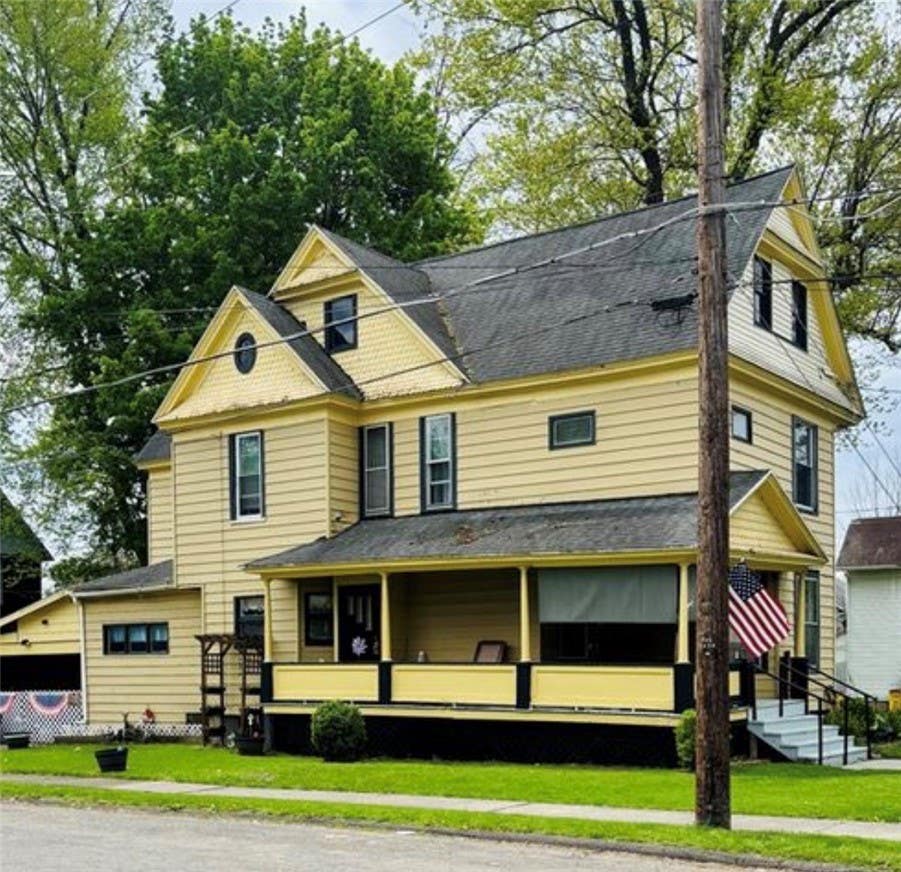 Photo of 308 Home Street #B, Elmira City, NY 14904 (MLS # R1709611)