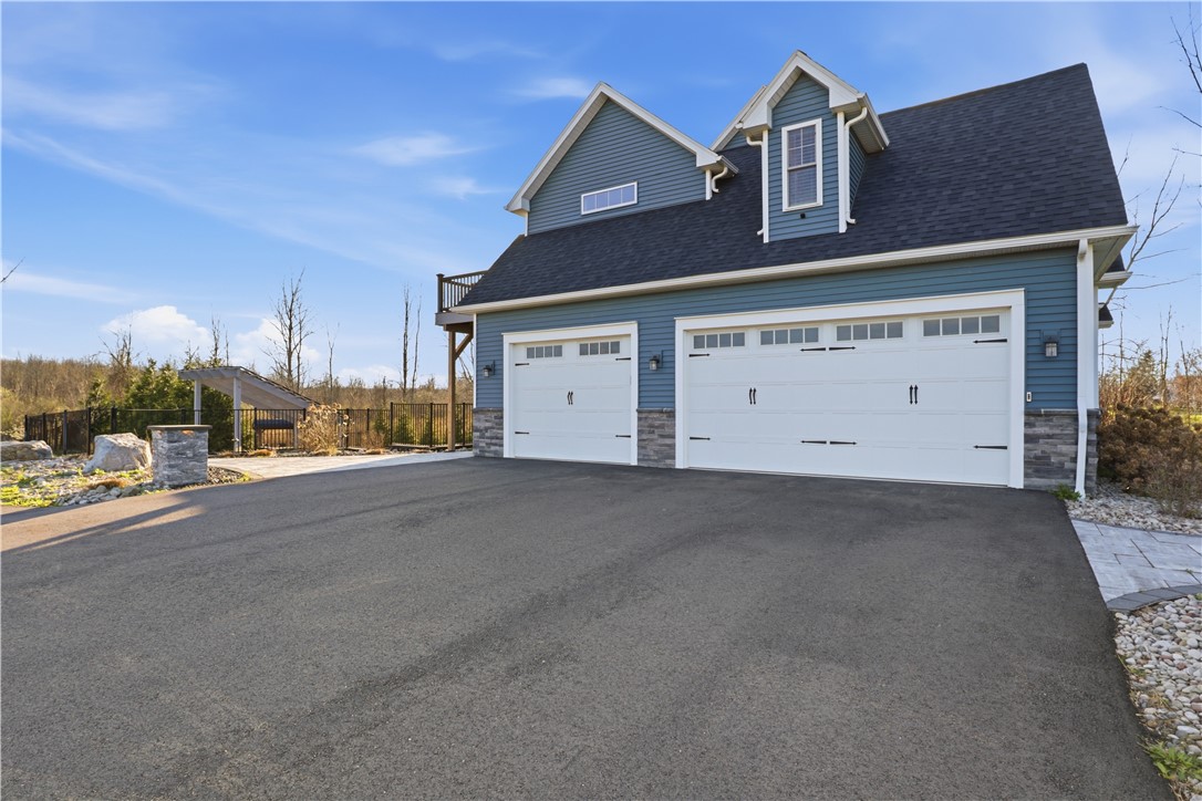 1585 Davis Road