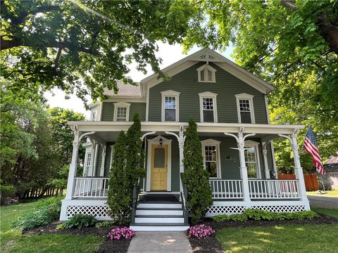 Photo of 163 Main Street, Cherry Valley, NY 13320 (MLS # R1473947) Photo of 163 Main Street, Cherry Valley, NY 13320 (MLS # R1473947)