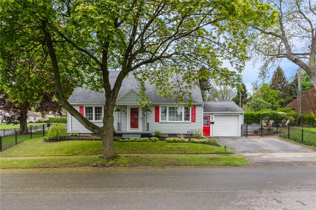 116 Highwood Road, Irondequoit, New York image 4
