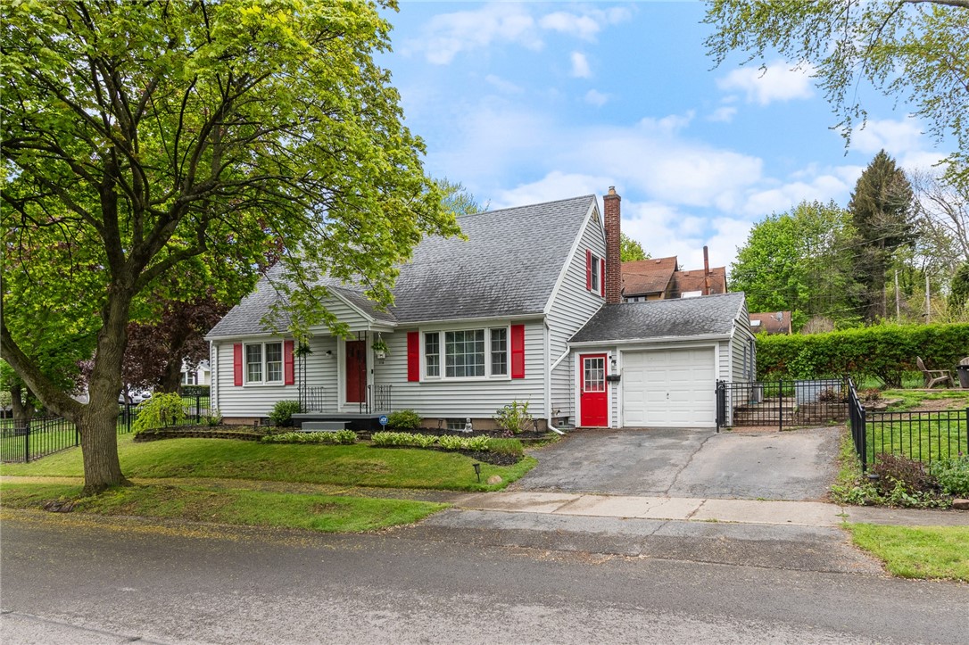 116 Highwood Road, Irondequoit, New York image 1