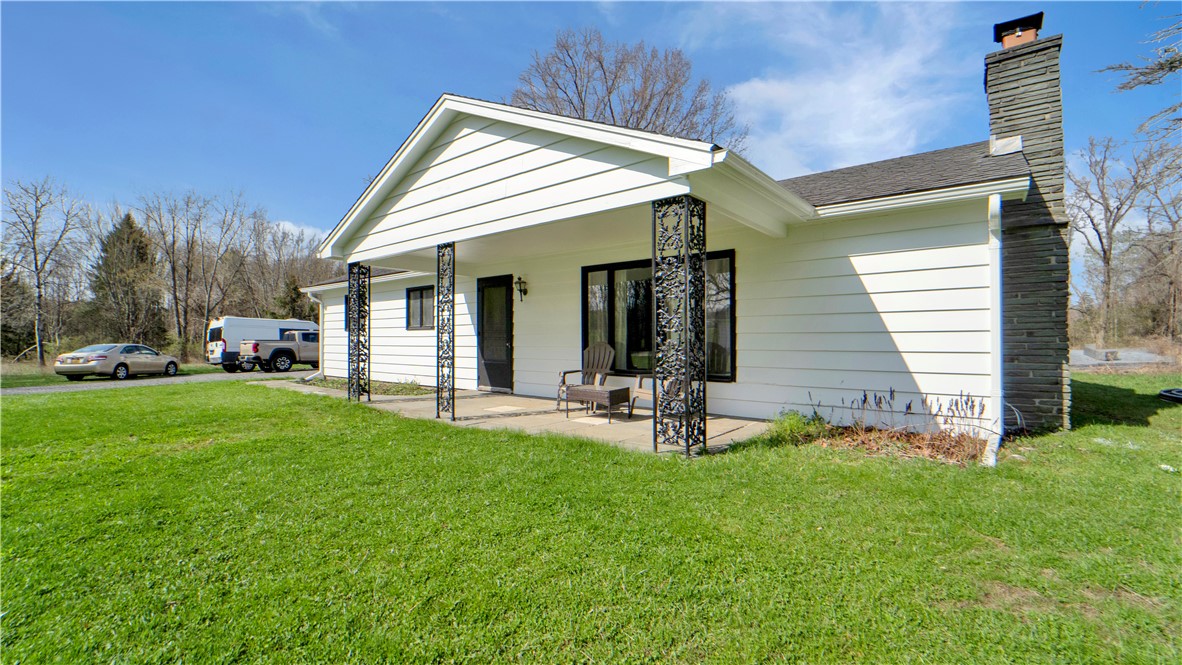 1983 Gloria Drive, Penfield, New York image 3
