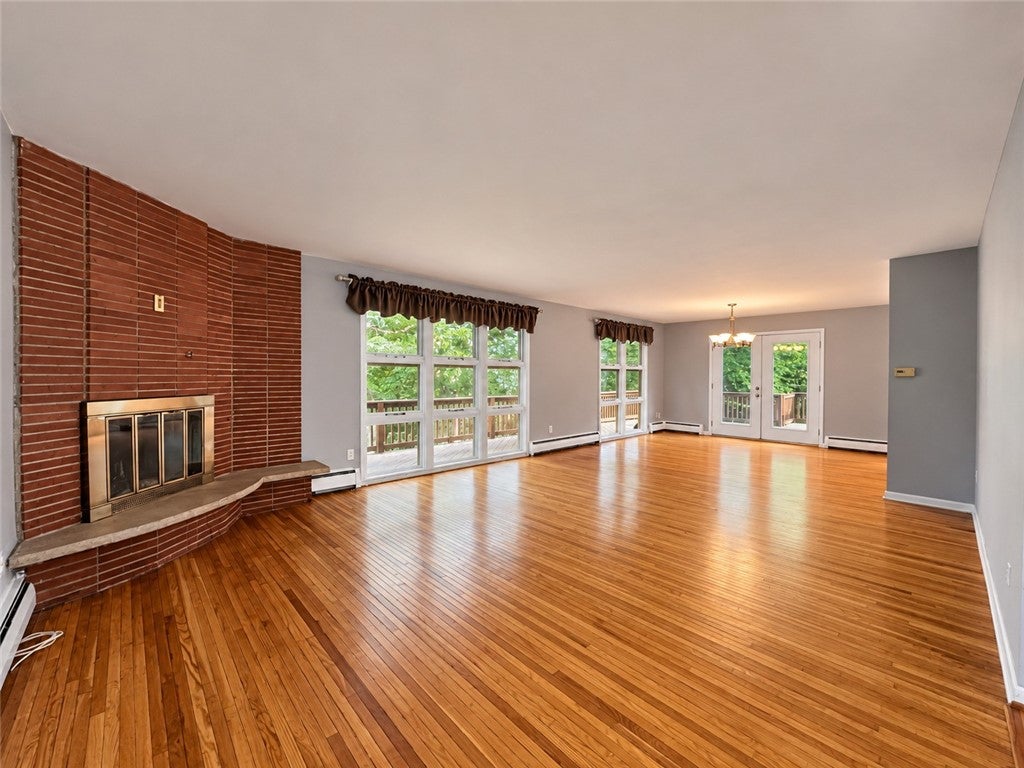 29 Rollingwood Dr