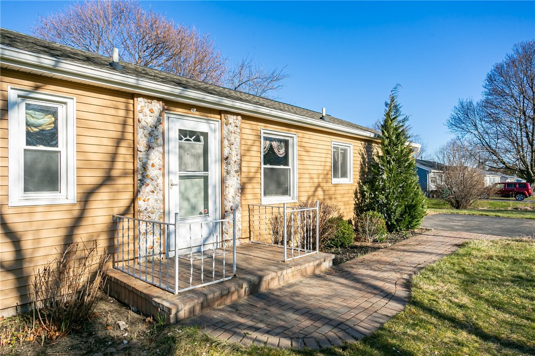 42 Campfire Road, Henrietta, New York image 4