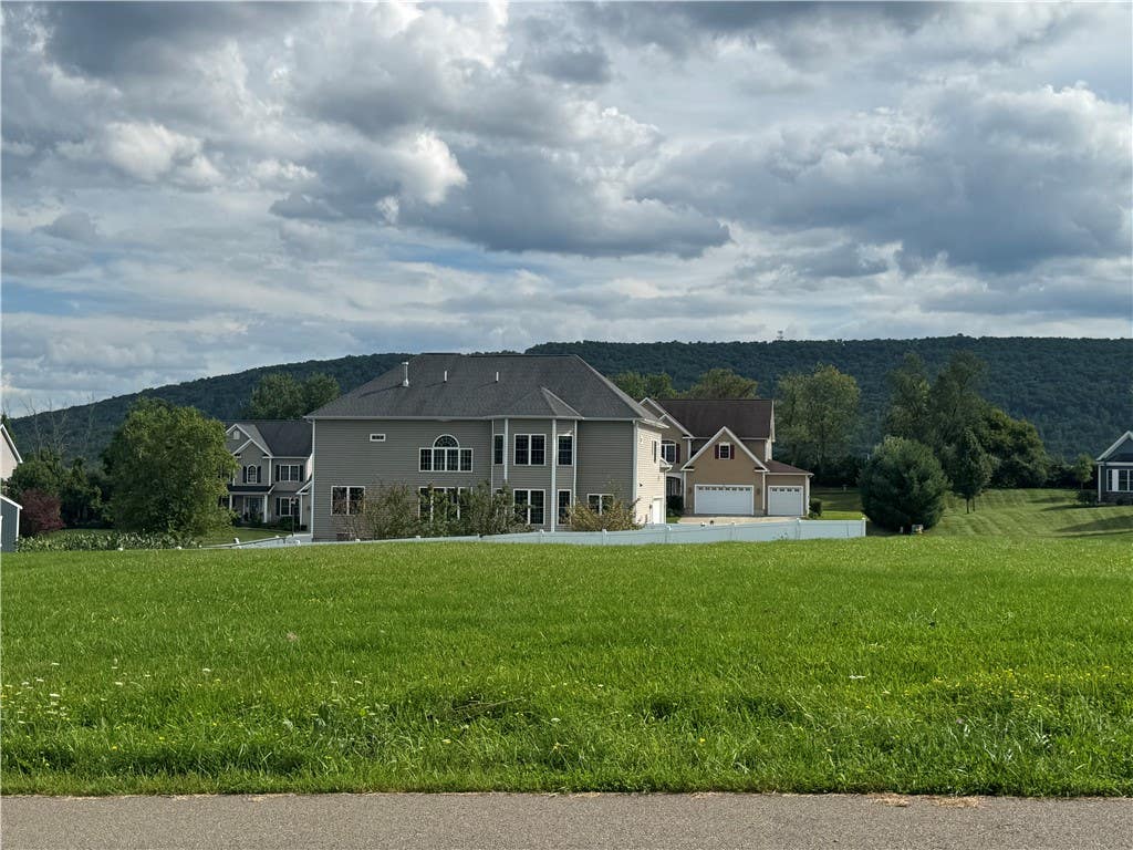 Photo of 31 Royal Crest Road, Horseheads, NY 14845 (MLS # R1706218)