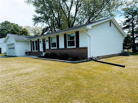 Tiny photo for 26 Hillary Dr DR, Chili, NY 14624 (MLS # R1684971)