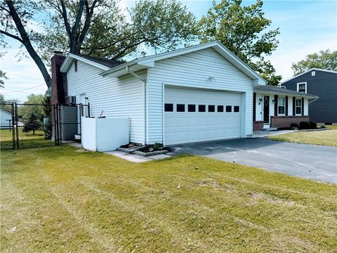 Tiny photo for 26 Hillary Dr DR, Chili, NY 14624 (MLS # R1684971)