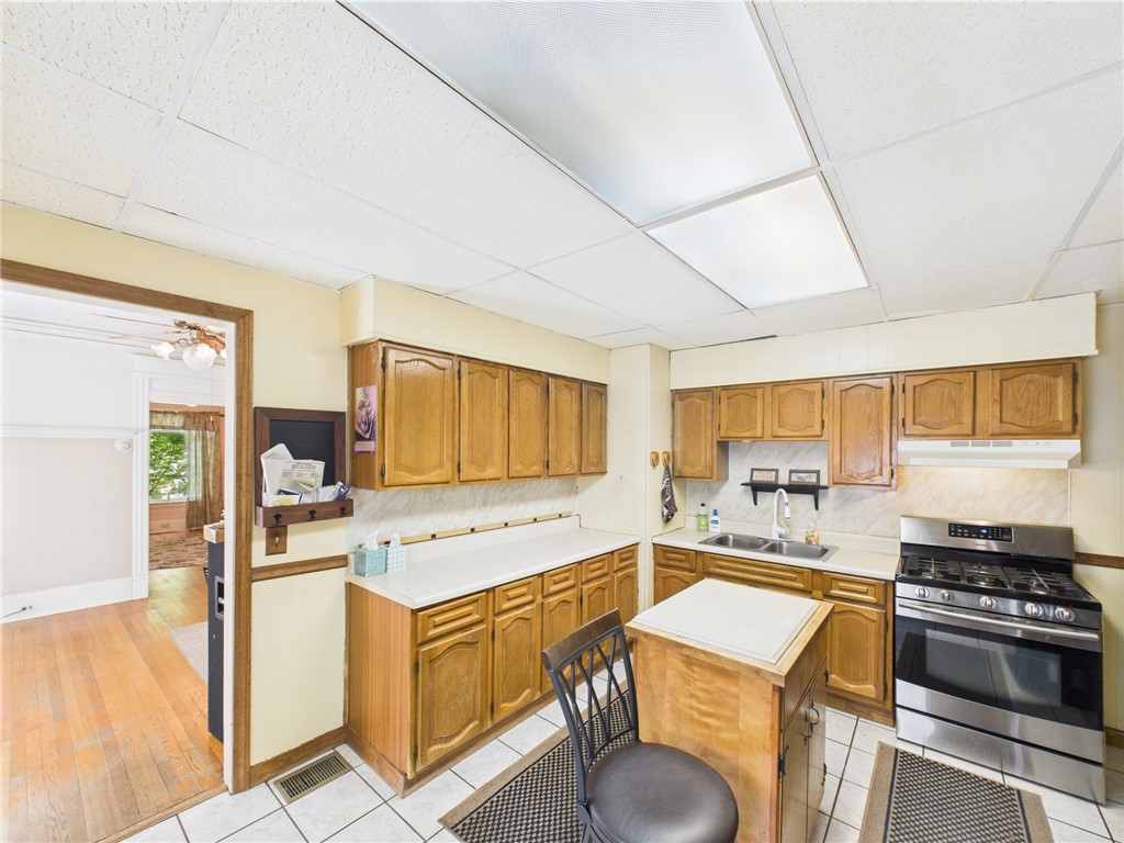 138 Curtis Place, Auburn, New York image 21