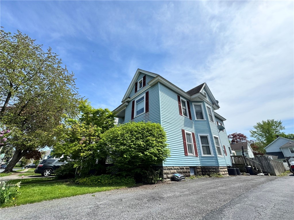 138 Curtis Place, Auburn, New York image 40