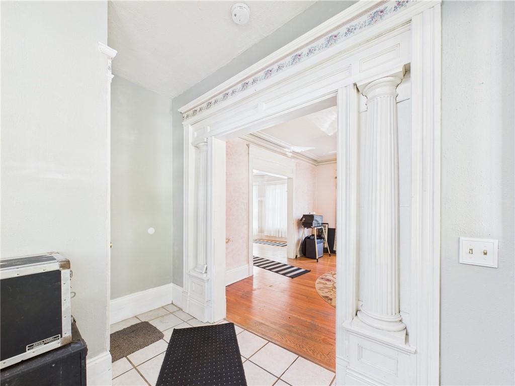 138 Curtis Place, Auburn, New York image 2
