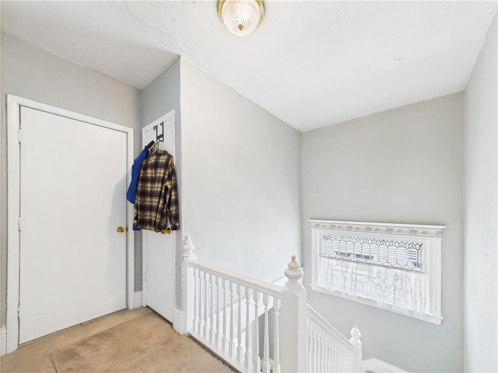 138 Curtis Place, Auburn, New York image 32