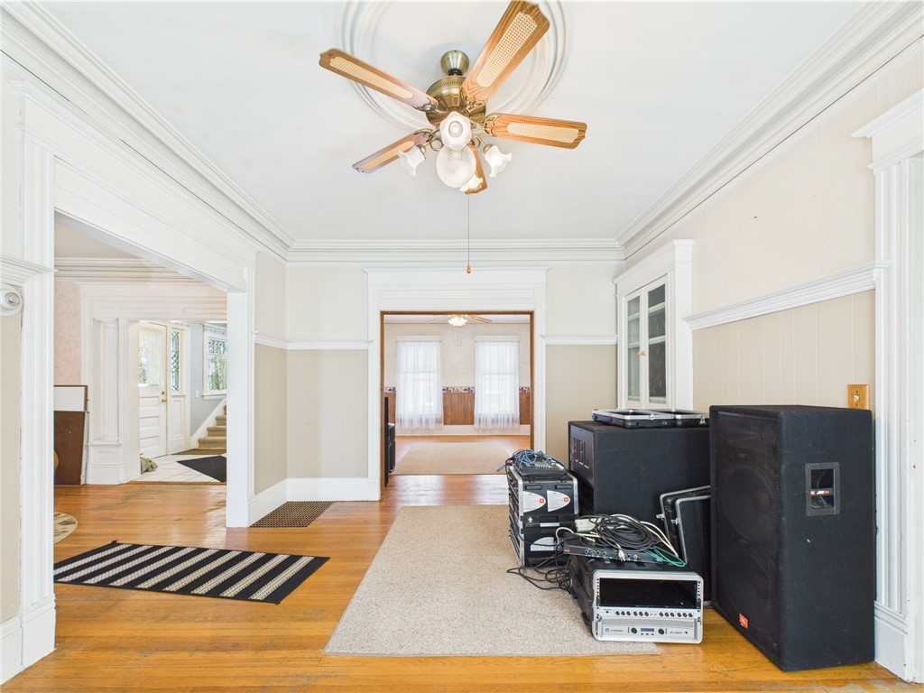 138 Curtis Place, Auburn, New York image 9