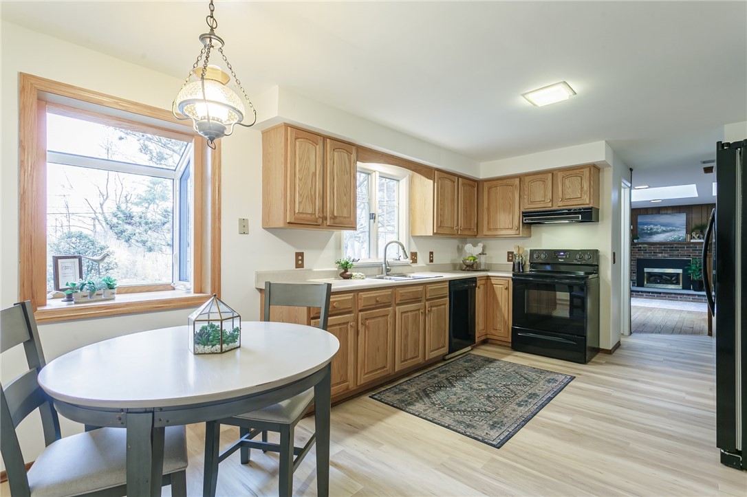 47 Lazy Trail, Penfield, New York image 9