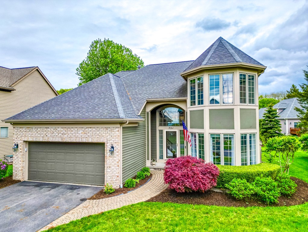 721 Mariner Cir Circle, Webster, New York image 1