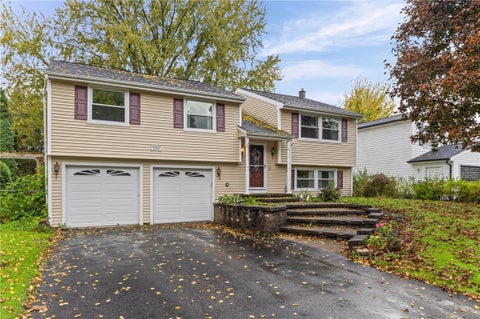 Tiny photo for 5787 Bonnie Brae Circle, Farmington, NY 14425 (MLS # R1723598)