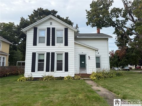 Homes For Sale - 88 W 4th Street<br/> Dunkirk, NY 14048