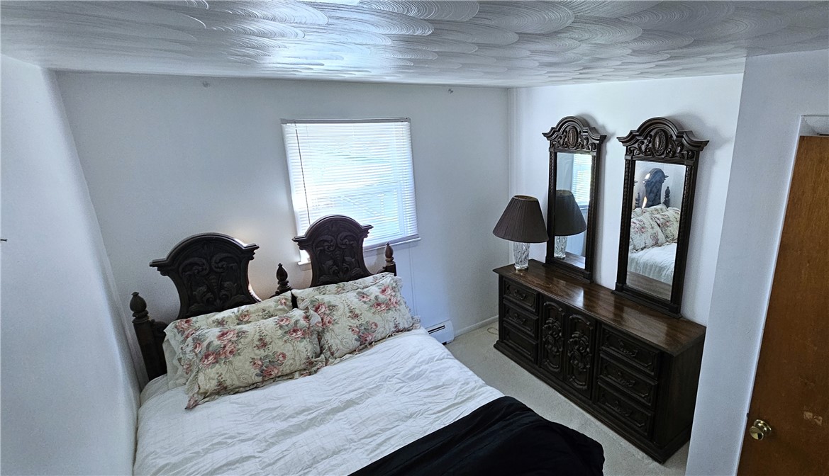 11 Donna Marie Circle, Gates, New York image 16
