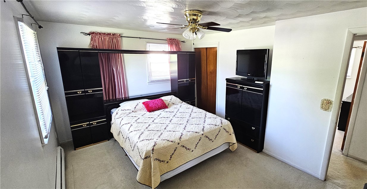 11 Donna Marie Circle, Gates, New York image 14
