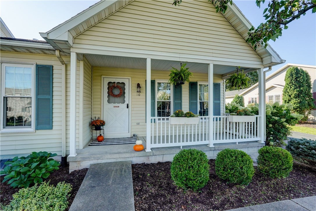 10 Hamlin Drive