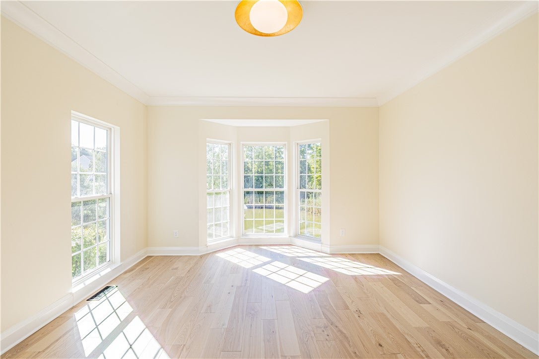 7942 Shire Lane