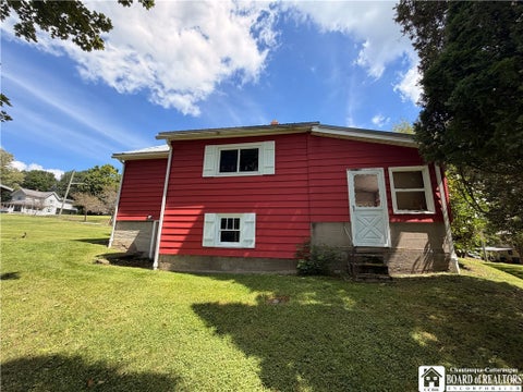 Tiny photo for 133 Woodlawn Avenue, Jamestown, NY 14701 (MLS # R1708800)