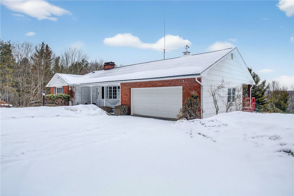 Photo of 260 State Highway 28, Oneonta, NY 13820 (MLS # R1664535)