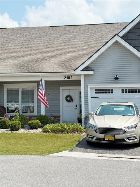 Townhouse For Rent - 1282 Lehigh Station Road #2103<br/> Henrietta, NY 14467