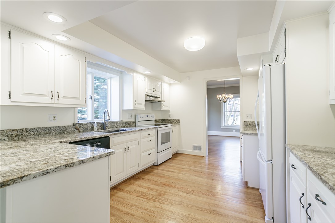 3207 Saint Paul Boulevard, Irondequoit, New York image 16