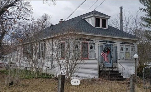 Photo of 117 Elsmere Avenue, Bethlehem, NY 12054 (MLS # R1726229)