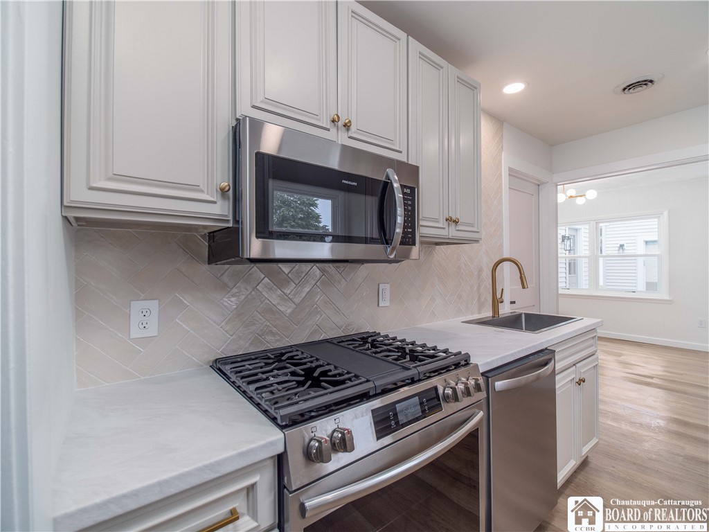 413 Chautauqua Avenue, Jamestown, New York image 9