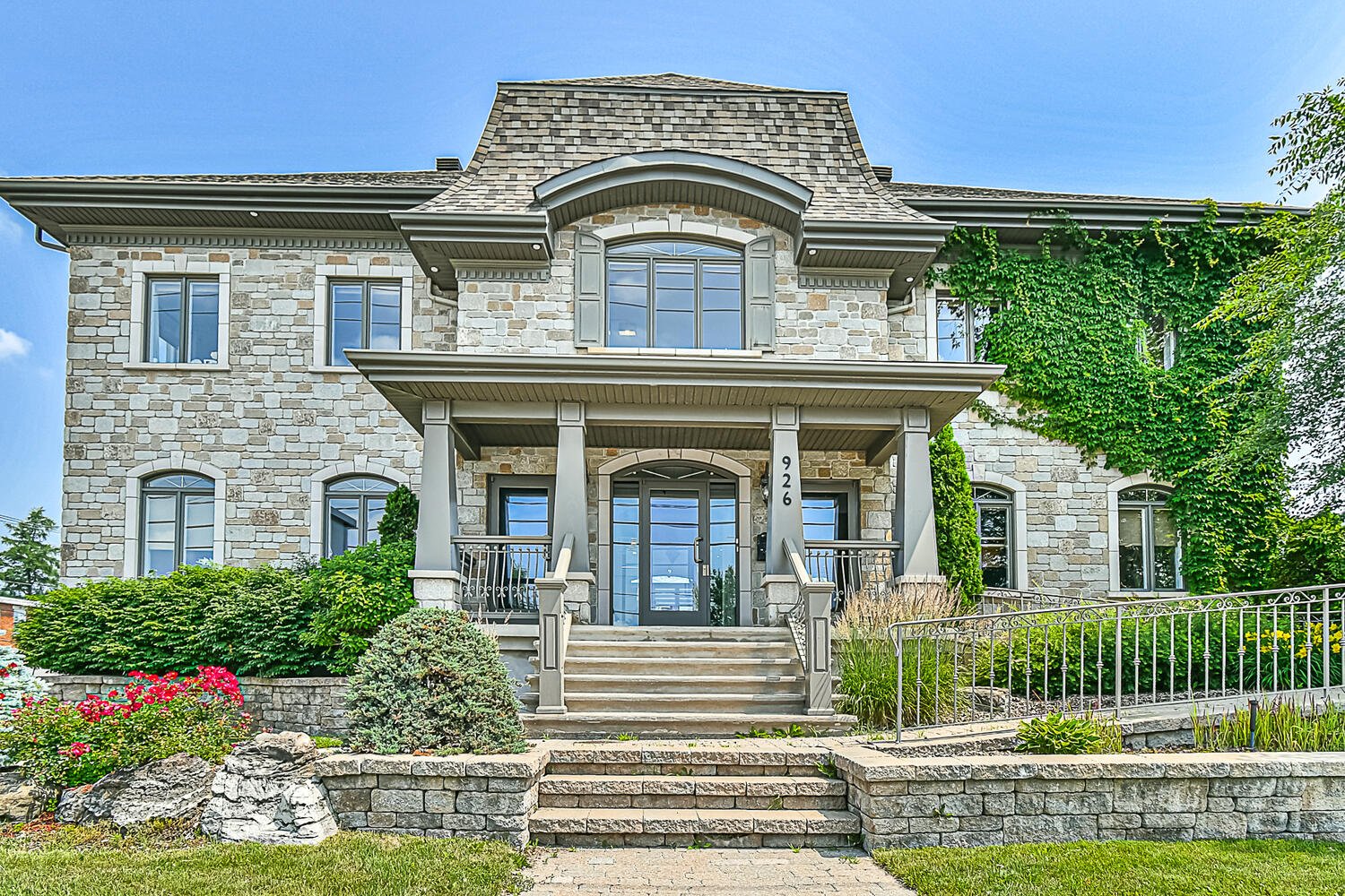 Blainville Commercial Sale, Canada For Sale FT Property Listings