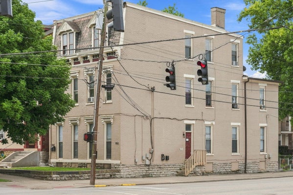 1002 CENTRAL AVE # 1004, NEWPORT, KY 41071 - Image 0c3bffe19cee05db8e2c3e18f01c9c5f/4133781636
